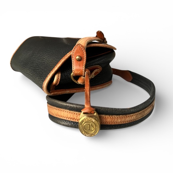 Dooney & Bourke Black Tan All Weather Pebbled Leather Crossbody Saddle Bag USA - Picture 15 of 16